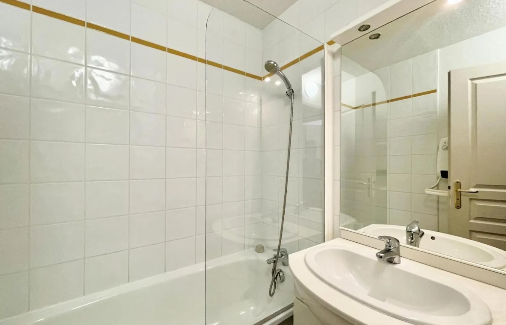 Les Chalets Des Evettes - Appartement Cozy Au Pied Des Pistes Dans Une Residence Avec Piscine Mae-6431 Flumet 0*,